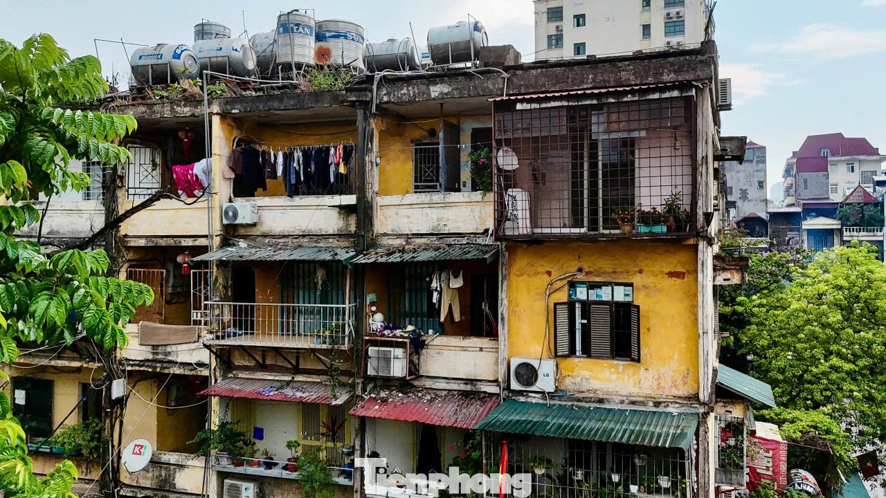 Quận Đống Đa đã phối hợp với Sở Quy hoạch và Kiến trúc, Viện Quy hoạch xây dựng Hà Nội nghiên cứu, lập quy hoạch với định hướng xây dựng lại 36 tòa nhà thành các nhà cao 40 tầng để tái định cư tại chỗ cho người dân và dành một phần diện tích để nhà đầu tư kinh doanh dịch vụ thương mại, không có chức năng ở.