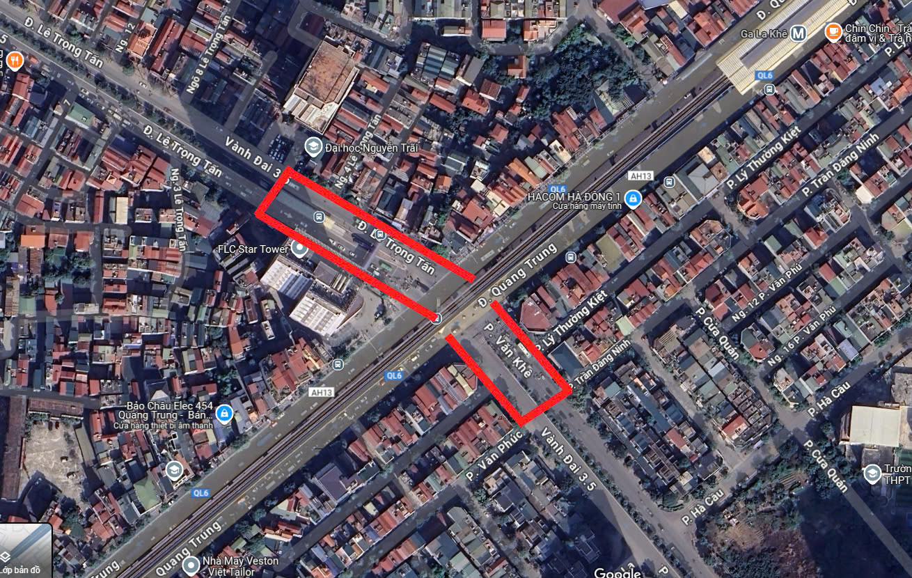 Vị trí xây dựng cầu vượt hơn 800 tỷ qua nút giao đường Lê Trọng Tấn với Quốc lộ 6. Ảnh: Google maps.