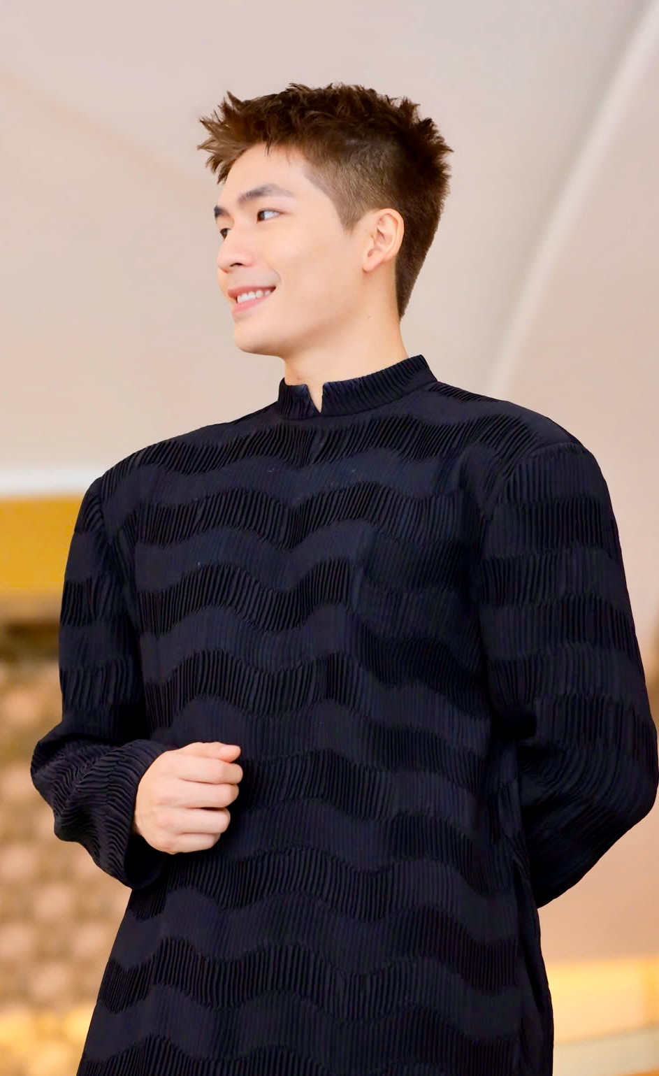 Quốc Anh cho biết đây là vai diễn khó nhất với anh từ trước tới nay. Anh thừa nhận bản thân quá trẻ so với nhân vật trong phim.