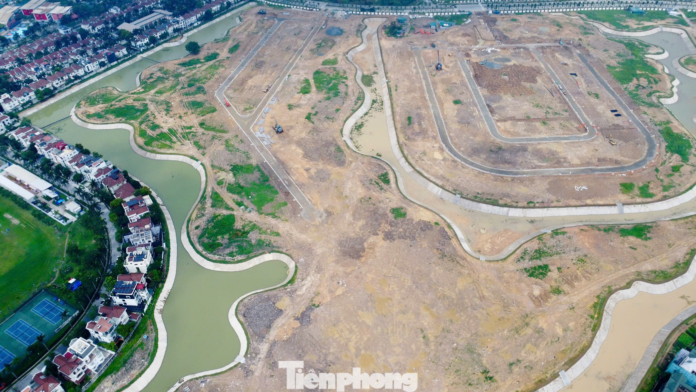 Công viên rộng 65 ha nằm trong khu đô thị Nam Thăng Long, hiện dự án đã bước vào giai đoạn thi công hạ tầng kỹ thuật. Theo quy hoạch, công viên sở hữu diện tích mặt cỏ, cây xanh, mặt nước lên đến 0,77km2. Công viên rộng 65 ha nằm trong khu đô thị Nam Thăng Long, hiện dự án đã bước vào giai đoạn thi công hạ tầng kỹ thuật. Theo quy hoạch, công viên sở hữu diện tích mặt cỏ, cây xanh, mặt nước lên đến 0,77km2.