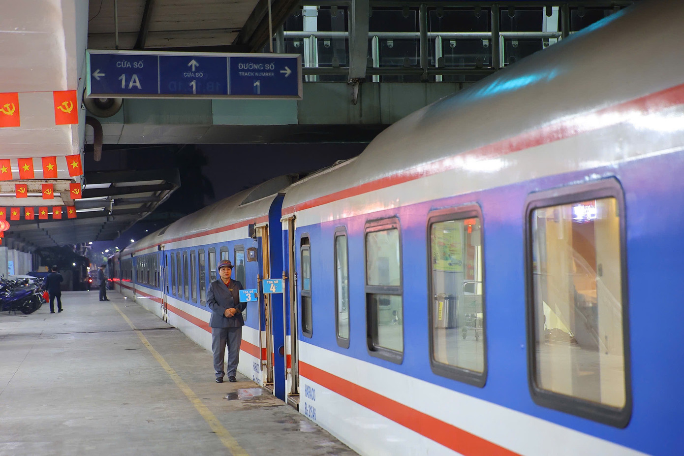 Pháo hoa rực sáng đón năm mới Ất Tỵ an lành, thịnh vượng ảnh 112 Pháo hoa rực sáng đón năm mới Ất Tỵ an lành, thịnh vượng ảnh 112