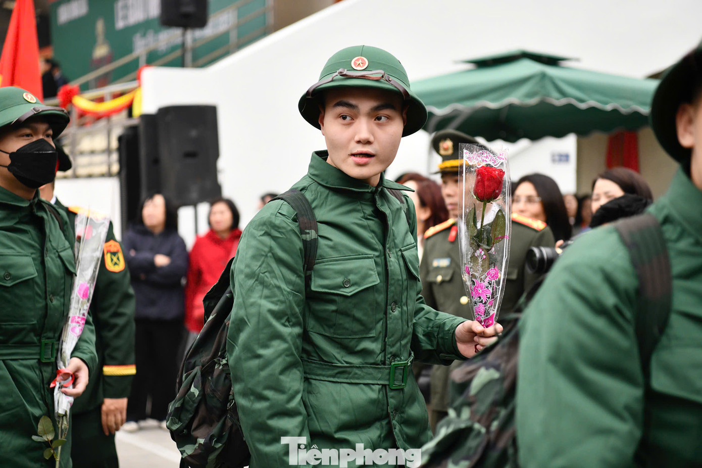 Các tân binh đều bày tỏ niềm tự hào, vinh dự khi được lên đường thực hiện nghĩa vụ quân sự. Đồng thời hứa sẽ cố gắng học tập, rèn luyện, phát huy sức trẻ góp phần xây dựng và bảo vệ Tổ quốc.