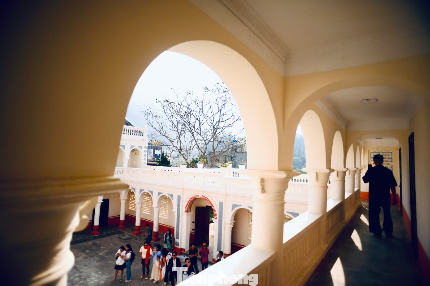 Dinh thự được công nhận là di tích Quốc gia vào 1/6/1999, từ lâu đã trở thành điểm thu hút đông du khách ở Lào Cai. Dinh thự được công nhận là di tích Quốc gia vào 1/6/1999, từ lâu đã trở thành điểm thu hút đông du khách ở Lào Cai.