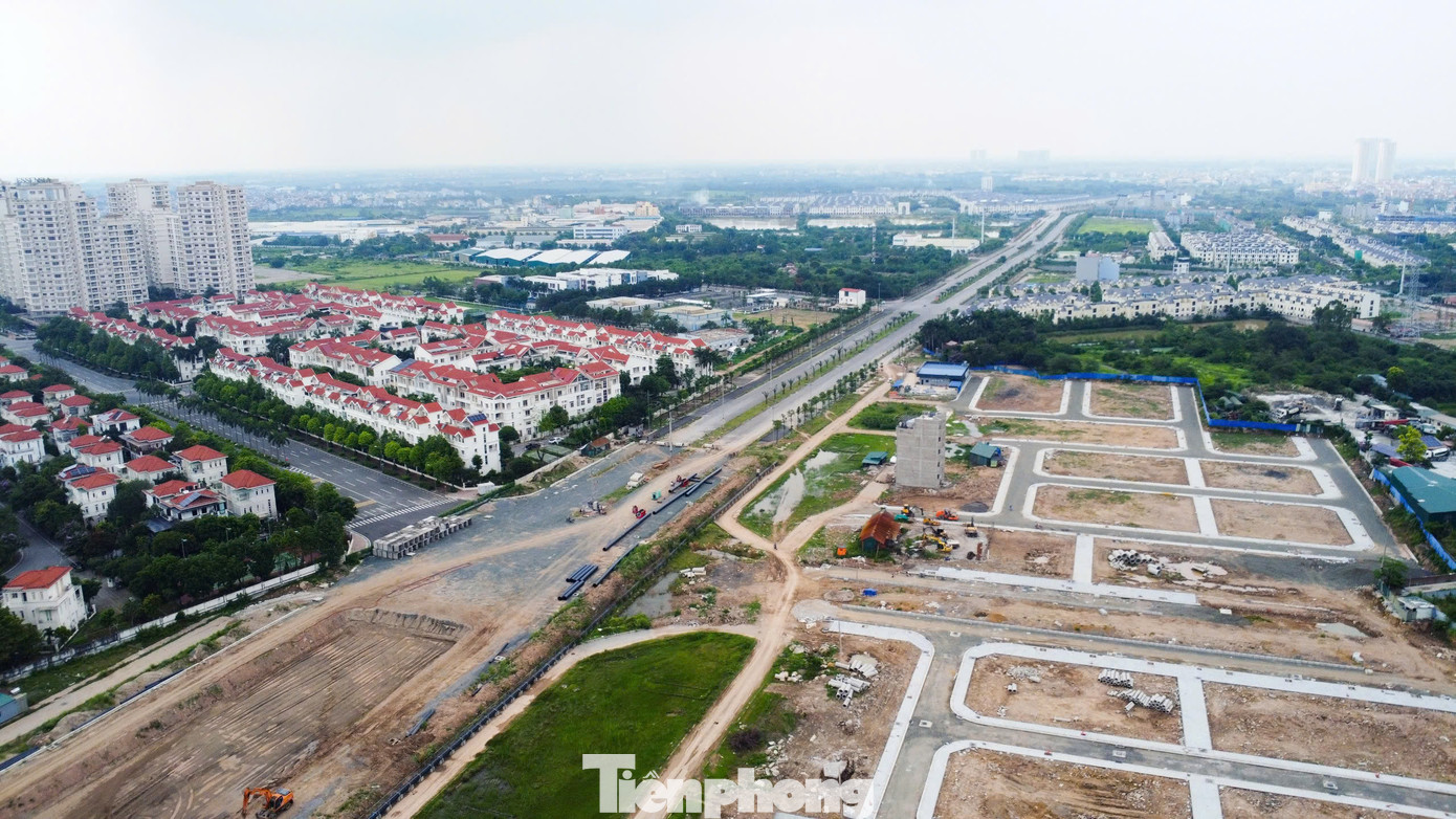 Ngày 19/4 vừa qua UBND thành phố Hà Nội đã chính thức khởi công dự án đầu tư xây dựng hầm chui giữa đường Vành đai 3,5 với Đại lộ Thăng Long.