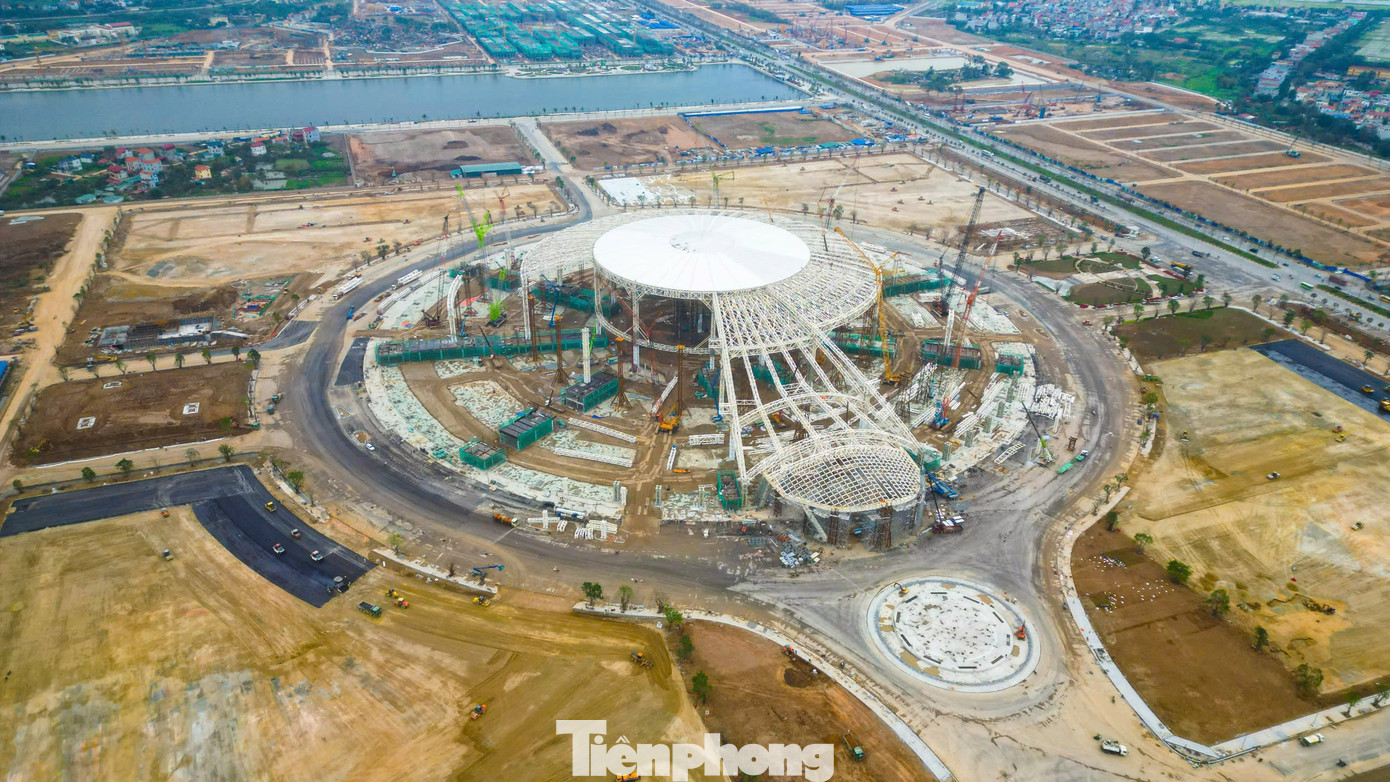 Dự án có quy mô 90ha, nằm trong Top 10 trung tâm triển lãm lớn nhất thế giới và là một trong những công trình trọng điểm mang tầm quốc tế, có vai trò quan trọng thúc đẩy phát triển kinh tế xã hội của thành phố Hà Nội và khu vực Bắc Sông Hồng. Dự án có quy mô 90ha, nằm trong Top 10 trung tâm triển lãm lớn nhất thế giới và là một trong những công trình trọng điểm mang tầm quốc tế, có vai trò quan trọng thúc đẩy phát triển kinh tế xã hội của thành phố Hà Nội và khu vực Bắc Sông Hồng.