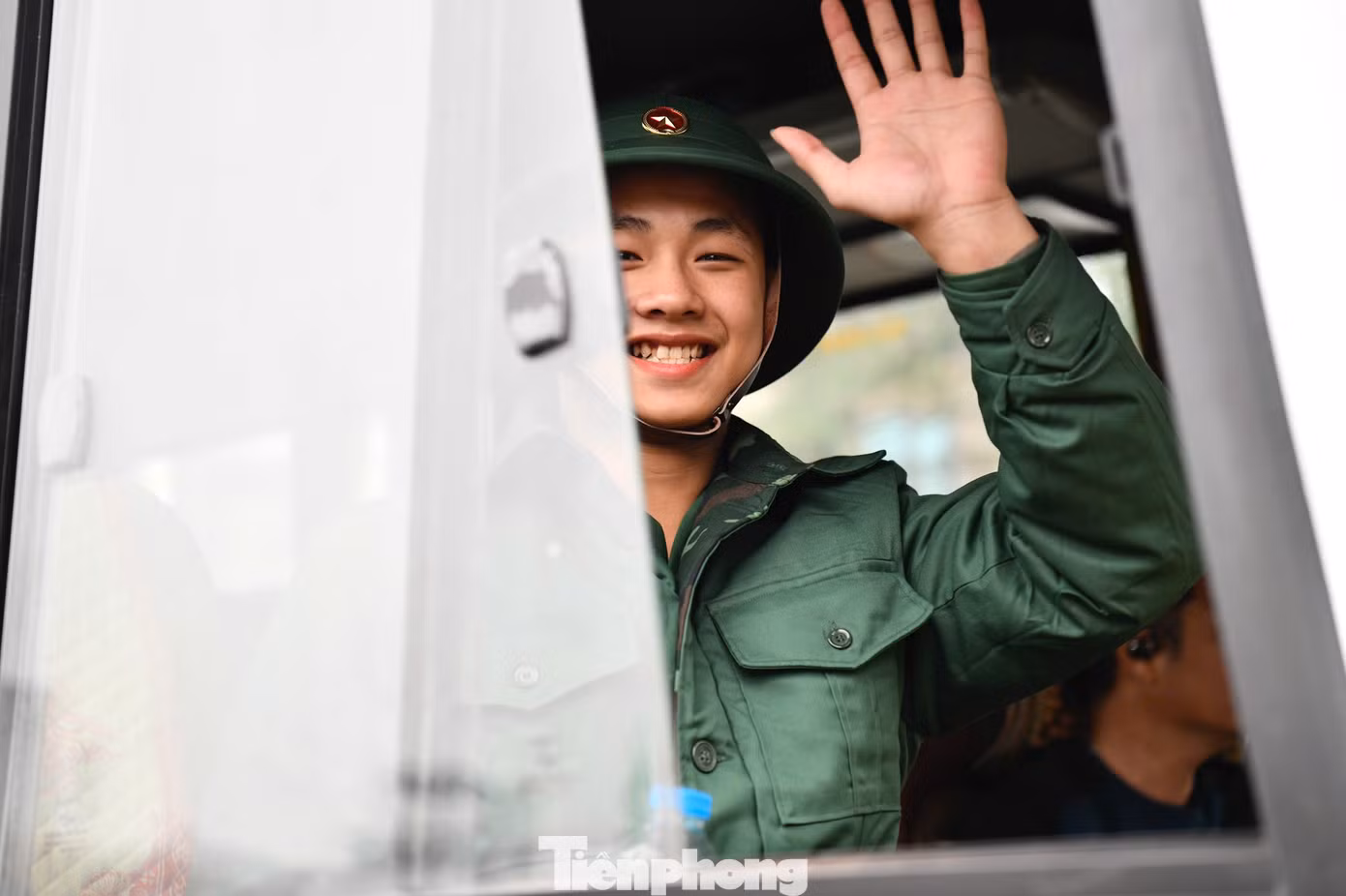 Các tân binh đều bày tỏ niềm tự hào, vinh dự khi được lên đường thực hiện nghĩa vụ quân sự. Đồng thời hứa sẽ cố gắng học tập, rèn luyện, phát huy sức trẻ góp phần xây dựng và bảo vệ Tổ quốc.