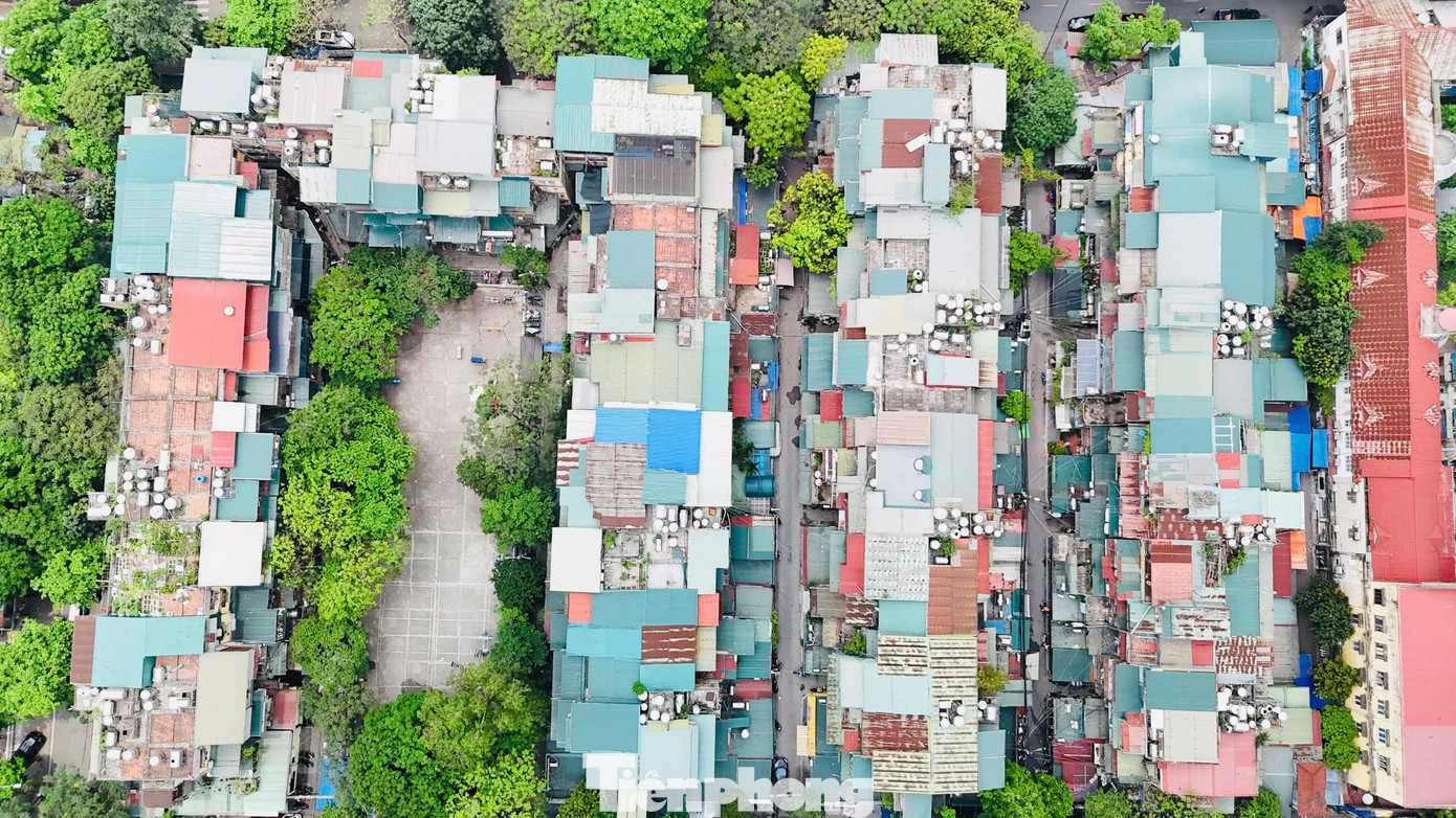 Mới đây UBND TP Hà Nội đã ban hành Quyết định số 6742/QĐ-UBND về việc phê duyệt nhiệm vụ Quy hoạch chi tiết cải tạo, xây dựng lại khu tập thể Nghĩa Tân, tỷ lệ 1/500 tại phường Nghĩa Tân, quận Cầu Giấy. Tổng diện tích nghiên cứu lập nhiệm vụ Quy hoạch chi tiết là khoảng 31,6 ha (316.611 m2).