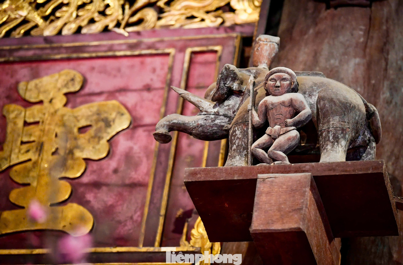 Giá trị lớn nhất ở đình Đại Phùng được thể hiện trên các đề tài trang trí kiến trúc, điêu khắc còn giữ nguyên được niên đại nghệ thuật thế kỷ XVII với trên 1.000 họa tiết có giá trị văn hóa nghệ thuật cao. Nghệ thuật tạo hình ở đình Đại Phùng đạt đến trình độ cao hiếm thấy ở nước ta nói chung, thế kỷ XVII nói riêng.