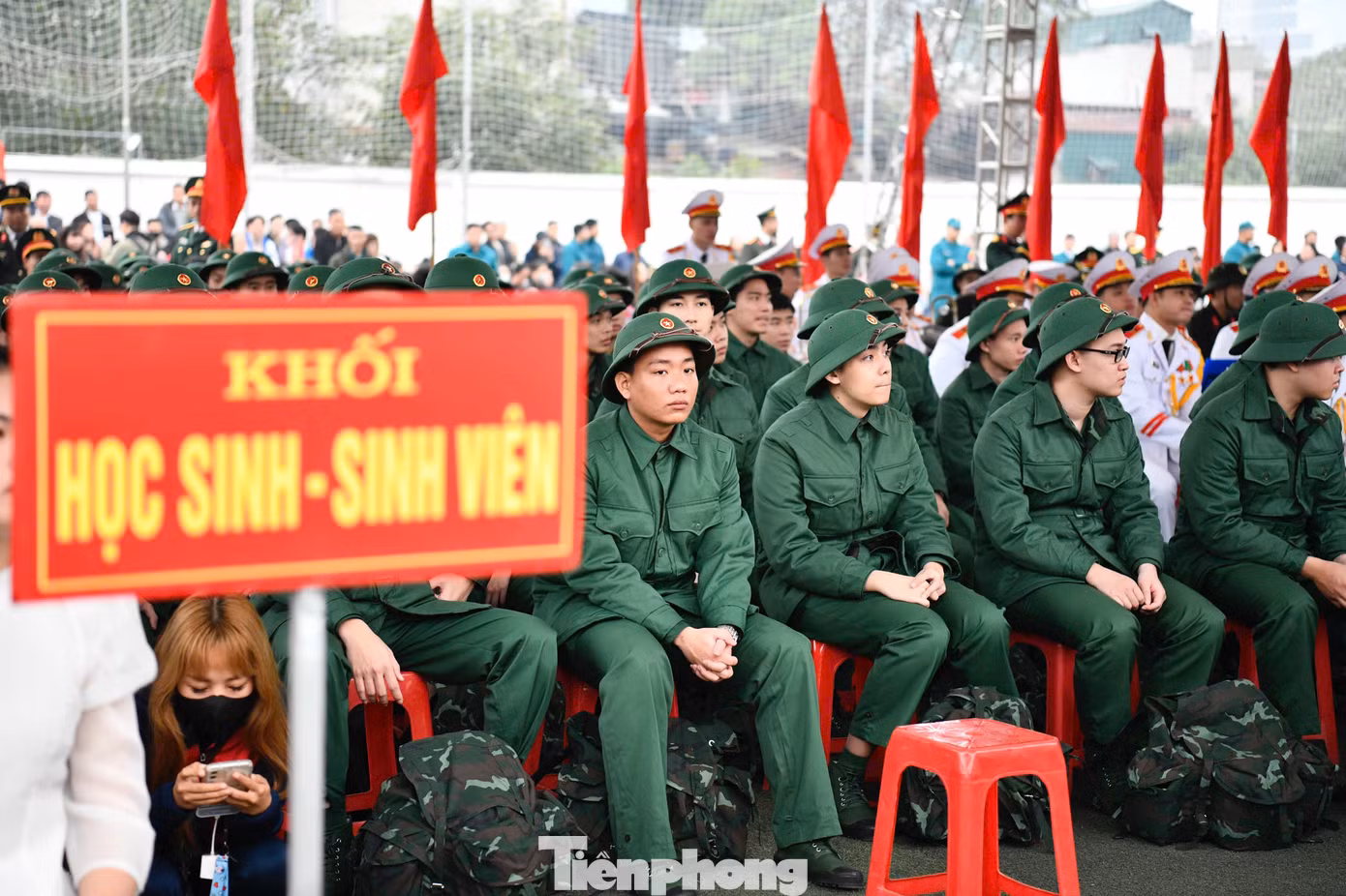 Tỉ lệ công dân có trình độ đại học, cao đẳng nhập ngũ đạt 46,4%, tăng 9,1% so với năm 2024, trong đó, tỉ lệ có trình độ đại học, cao đẳng tham gia nghĩa vụ Công an nhân dân đạt trên 70%. Số công dân tình nguyện viết đơn xung phong lên đường nhập ngũ là 80 đồng chí, nhiều hơn 51% so với năm 2024. Đặc biệt, có tới 8 công dân ưu tú đã được xét, tổ chức kết nạp vào Đảng ngay trước khi lên đường nhập ngũ.