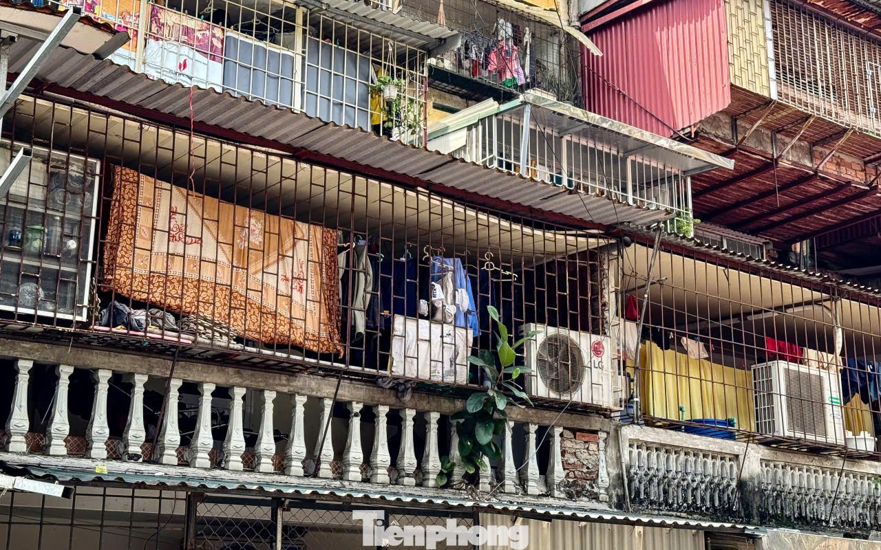 Quận Đống Đa đã phối hợp với Sở Quy hoạch và Kiến trúc, Viện Quy hoạch xây dựng Hà Nội nghiên cứu, lập quy hoạch với định hướng xây dựng lại 36 tòa nhà thành các nhà cao 40 tầng để tái định cư tại chỗ cho người dân và dành một phần diện tích để nhà đầu tư kinh doanh dịch vụ thương mại, không có chức năng ở.