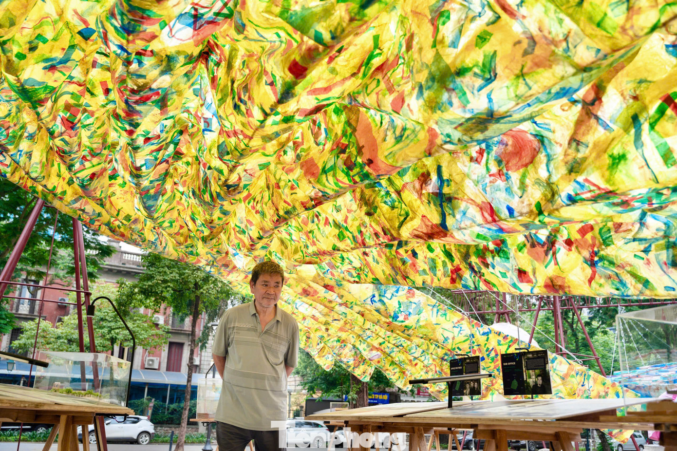 Với không gian mở miễn phí, triển lãm mời gọi công chúng tham gia vào chuỗi hoạt động đa dạng, như trình diễn nghệ thuật thủ công truyền thống và các workshop sáng tạo với vật liệu tái chế. Không gian nghệ thuật cộng đồng nhằm lan tỏa lối sống xanh, công trình xanh, khuyến khích người dân tham gia tái chế, giảm thiểu rác thải và bảo vệ môi trường đô thị.