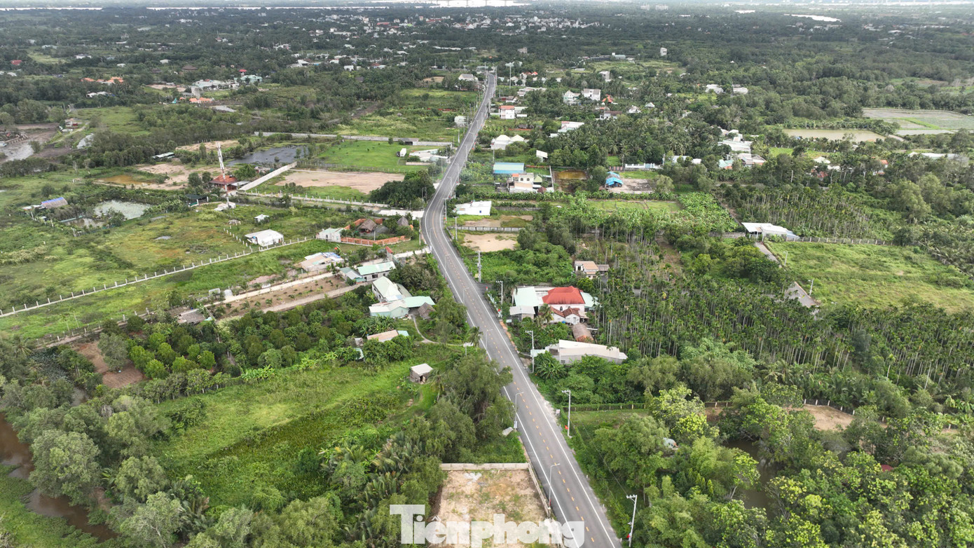 Tổng chiều dài tuyến đường gần 6km. Tổng chiều dài tuyến đường gần 6km.