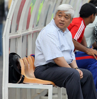 Bầu Kiên đang gặp rắc rối lớn với cầu thủ của mình.