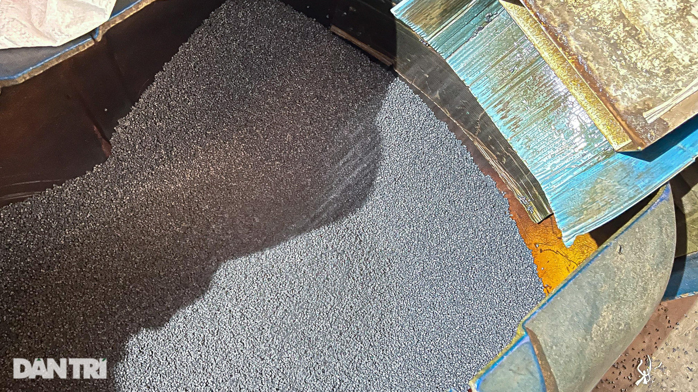 Rác nilon với một hình hài mới.