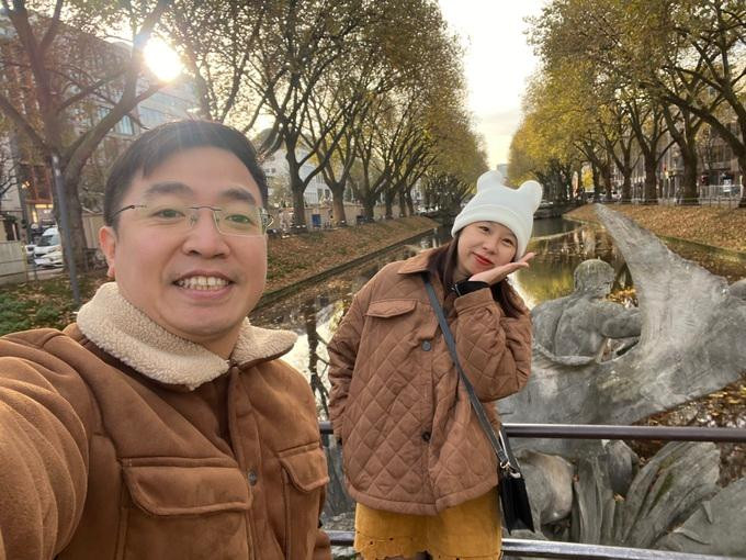 Với tiêu chí du lịch để tận hưởng, anh chị lựa chọn đi "ít nhưng chất", thong thả trải nghiệm từng nơi thay vì nhồi nhét nhiều địa danh trong lịch trình khám phá (Ảnh: Huong Hainy). Với tiêu chí du lịch để tận hưởng, anh chị lựa chọn đi "ít nhưng chất", thong thả trải nghiệm từng nơi thay vì nhồi nhét nhiều địa danh trong lịch trình khám phá (Ảnh: Huong Hainy).