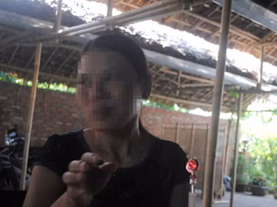 Cô H là một trong hai người đứng ra tố cáo. Ảnh: Sa Hà Cô Hiền là một trong hai người đứng ra tố cáo