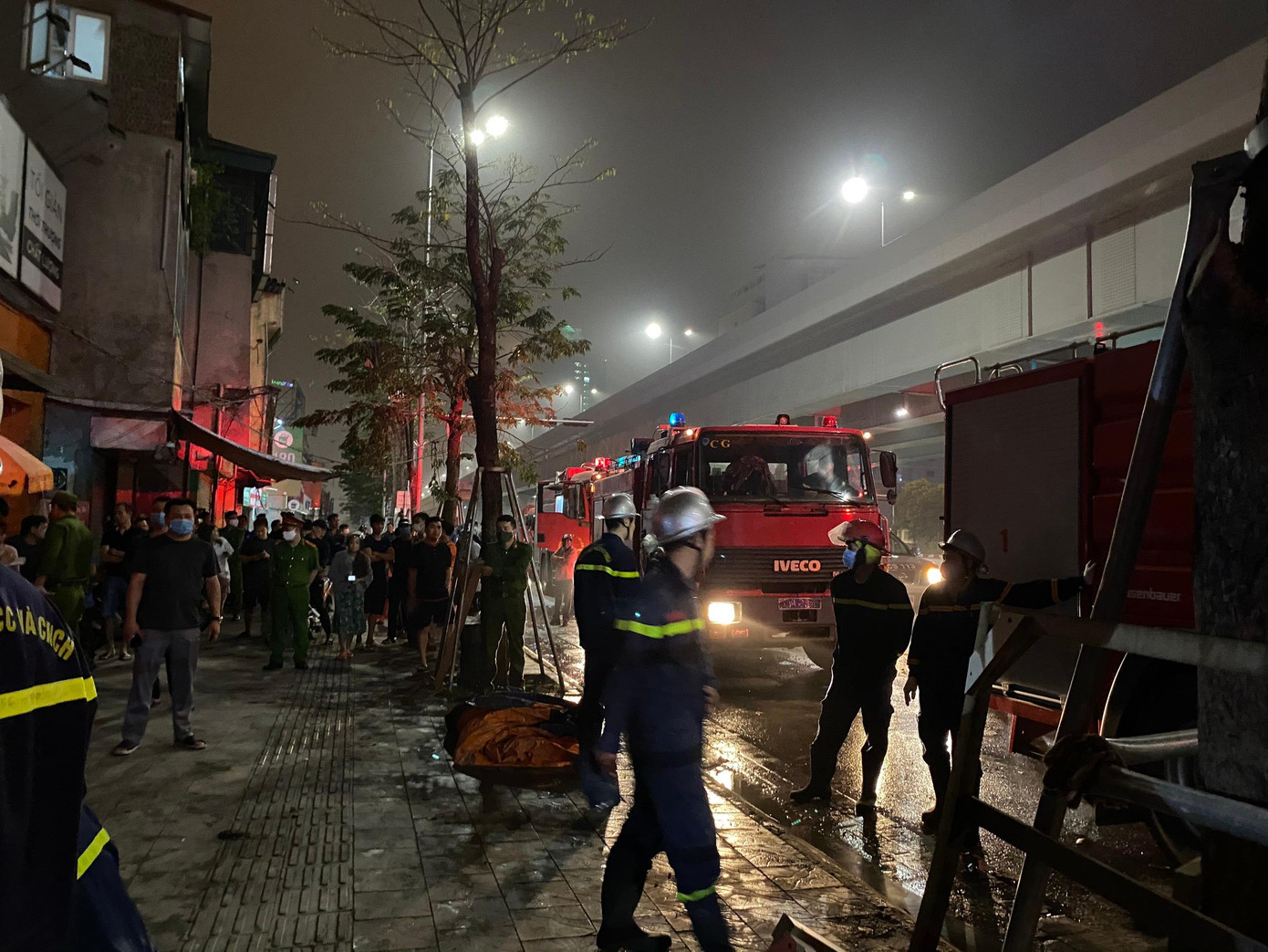 Được biết trước đó, công trình này đang thi công đổ bê tông mặt sàn.