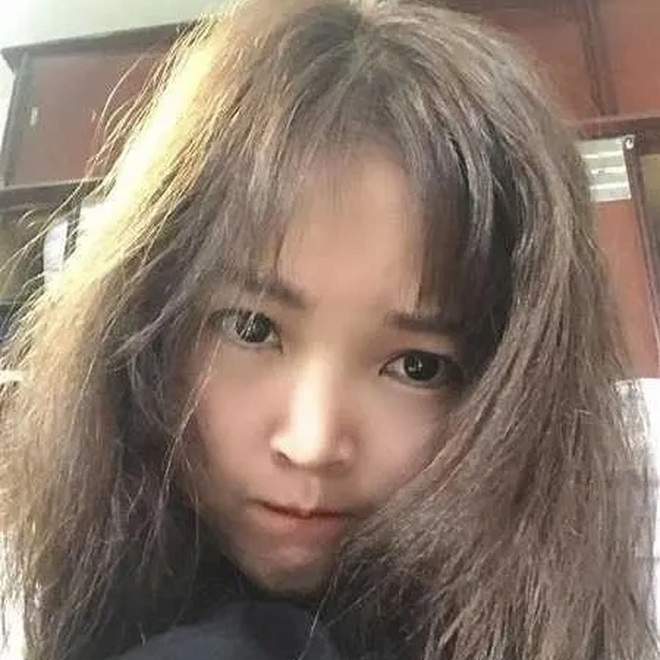 Gương mặt trẻ trung trước kia của cô gái sinh năm 1996 (Ảnh: News).