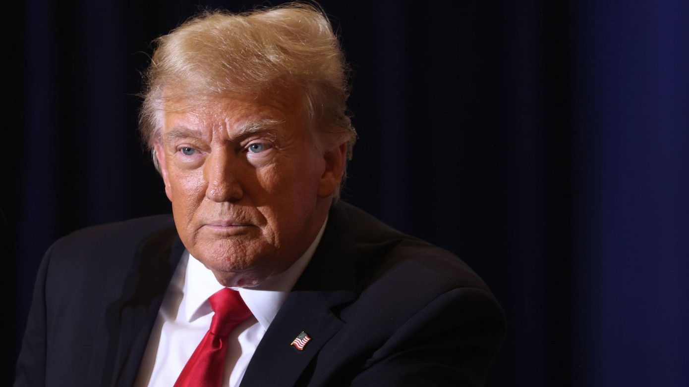 Donald Trump có thể bị tịch thu bất động sản đắt giá trong tuần này.