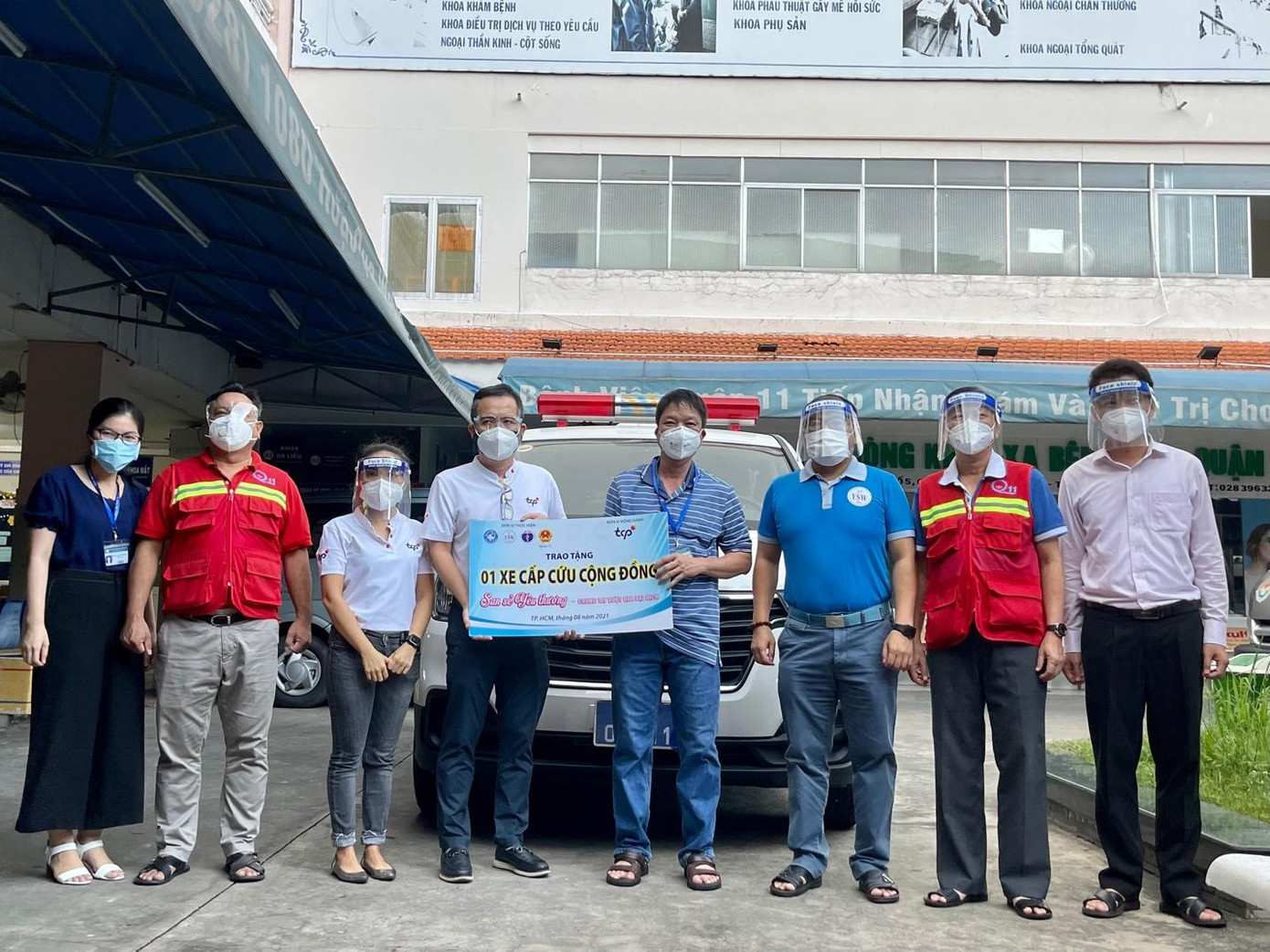 TCPVN trao tặng xe cấp cứu cho BV quận 11, TP.HCM TCPVN trao tặng xe cấp cứu cho BV quận 11, TP.HCM