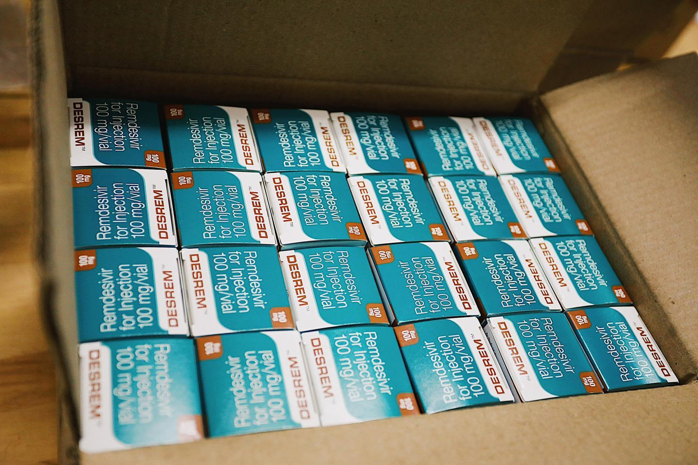 Lô thuốc điều trị Covid-19 do Ecopark tài trợ đã về Việt Nam Lô thuốc điều trị Covid-19 do Ecopark tài trợ đã về Việt Nam