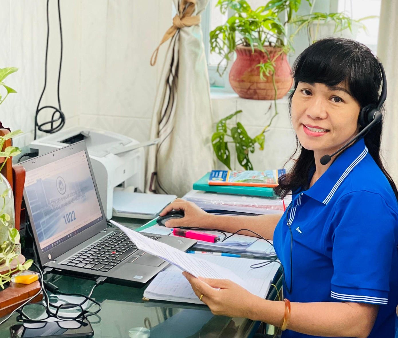 Tổng đài viên Võ Thị Minh Nguyệt Tổng đài viên Võ Thị Minh Nguyệt