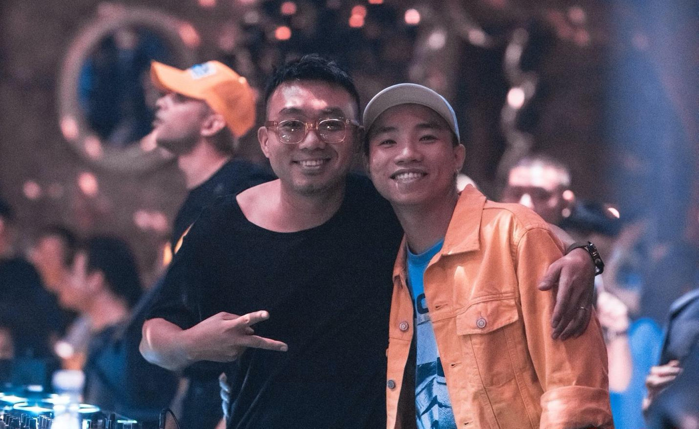 Ảnh: 1900 Ảnh: 1900