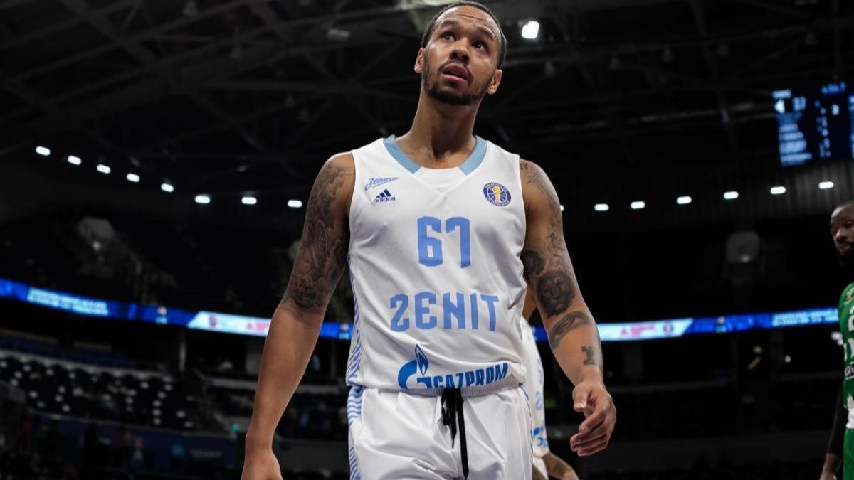 Shabazz Napier chưa thể có lần ra sân đầu tiên tại Turkish Airlines EuroLeague 2021/2022 (Nguồn: VTB)