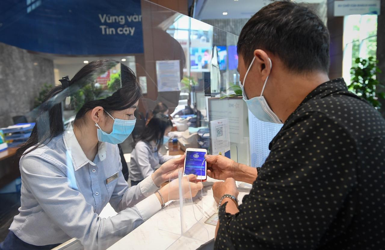 MB đang khẳng định vị thế tiên phong trong hoạt động chuyển đổi số với tỷ trọng giao dịch số đứng trong nhóm đầu của châu Á