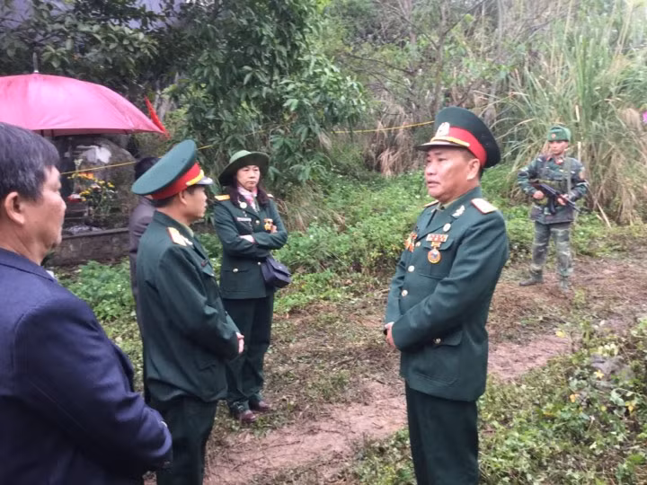 Cựu chiến binh Sư đoàn 338 thăm, thắp nhang tại Pháo đài Đồng Đăng ảnh 2