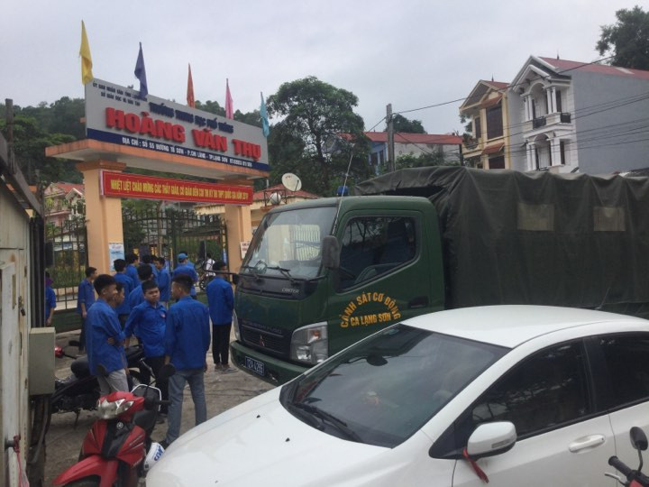 Thấy gì ở Hà Giang, Sơn La, Hòa Bình trong ngày thi đầu tiên ảnh 2