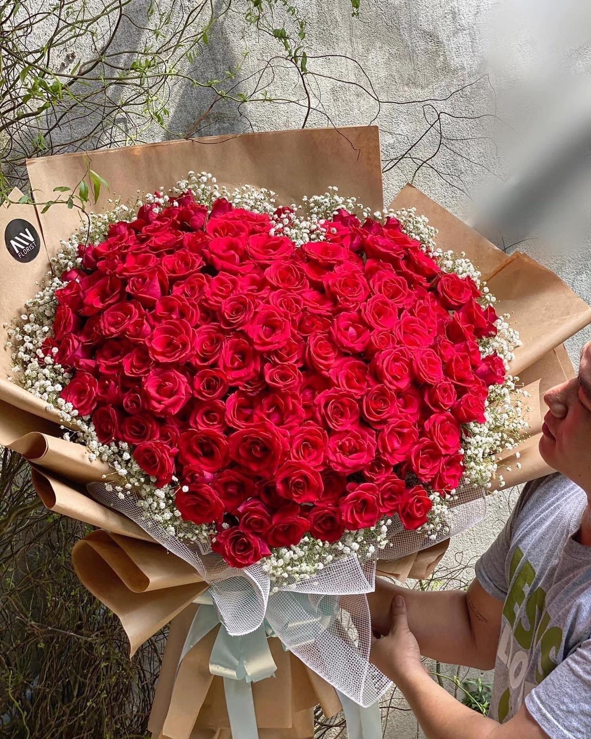 Những bó hoa khổng lồ, tiền triệu tiếp tục gây chú ý mùa Valentine Những bó hoa khổng lồ, tiền triệu tiếp tục gây chú ý mùa Valentine