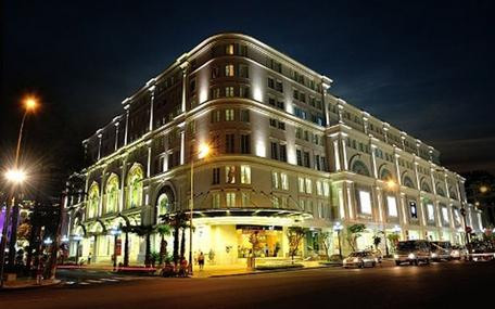 Vincom Center A vừa được tập đoàn của tỷ phú Phạm Nhật Vượng chuyển nhượng cho một đơn vị khác. Số lãi của thương vụ này lên tới hơn 4.300 tỷ đồng, theo tiết lộ từ Vingroup. Vincom Center A vừa được tập đoàn của tỷ phú Phạm Nhật Vượng chuyển nhượng cho một đơn vị khác. Số lãi của thương vụ này lên tới hơn 4.300 tỷ đồng, theo tiết lộ từ Vingroup