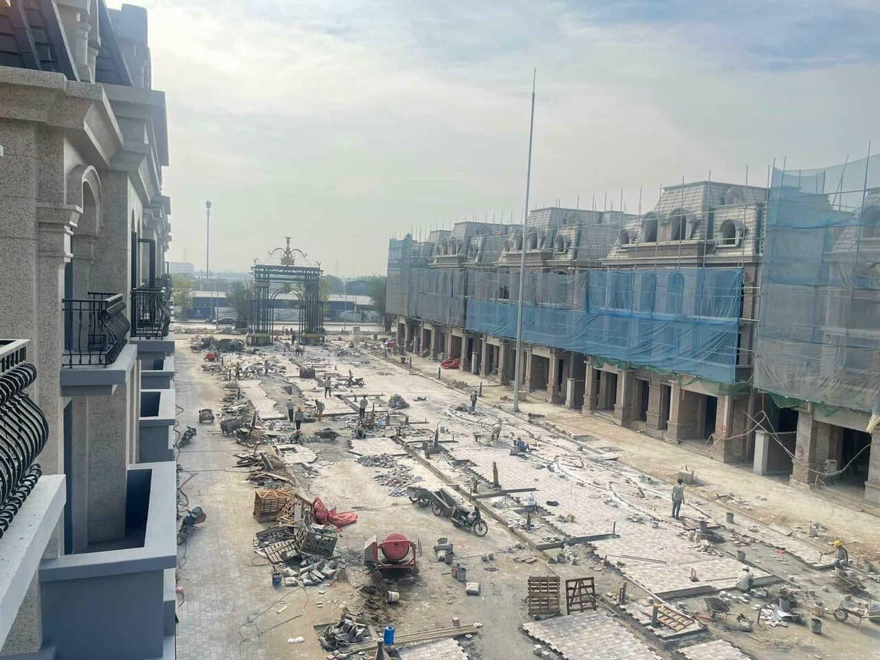 Thị trường bất động sản vẫn cần giải pháp mạnh để gỡ khó sau cuộc họp về vốn của NHNN.