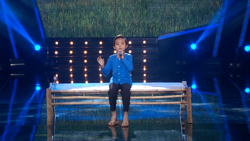 Hồ Văn Cường hát “Sa mưa giông” gây tranh cãi ảnh 2