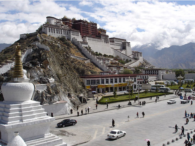 Cung điện Potala ở Lhasa - trung tâm Tây Tạng Ảnh: Getty Images