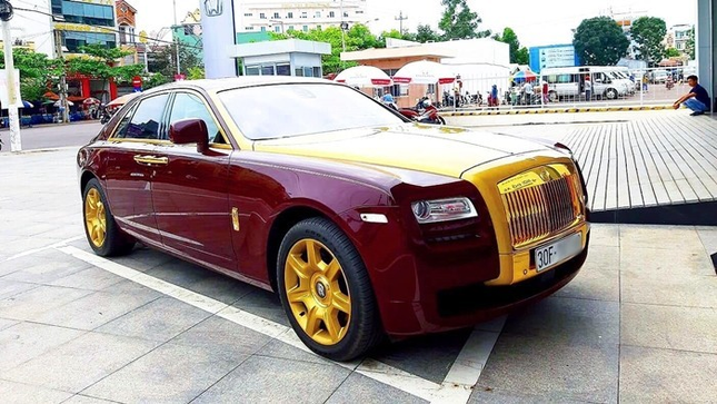 Rolls-Royce Ghost.