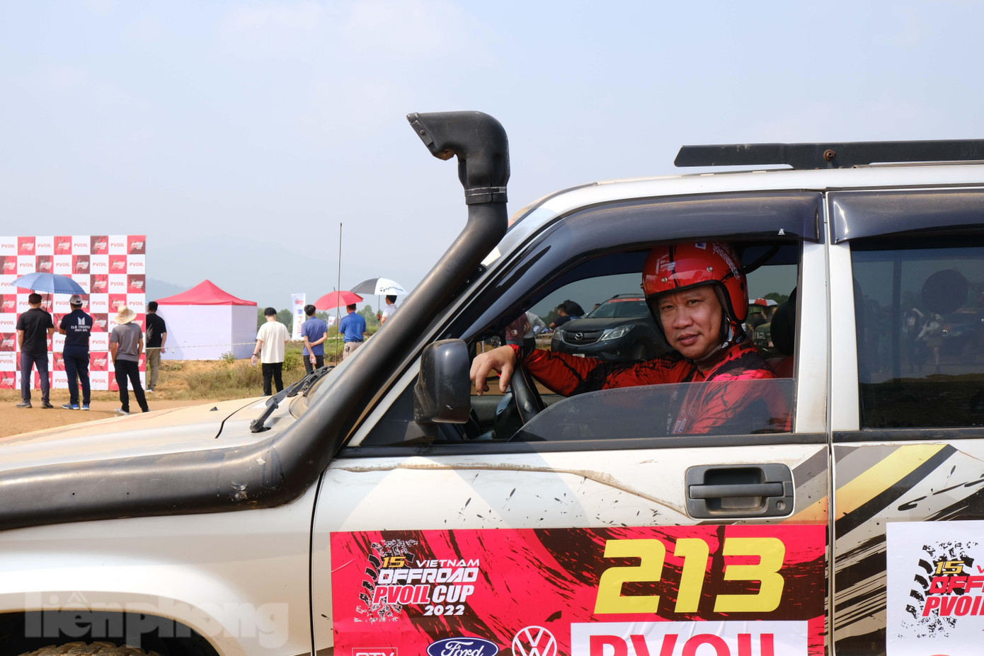 Chia sẻ về kinh nghiệm tham gia thi đấu, vận động viên mã số 213 (Hạng Cơ bản) cho biết: "Cùng với kỹ năng lái, các phương tiện trước khi tham gia đua cần phải được kiểm tra, chuẩn bị kỹ lưỡng tới từng chiếc ốc vít. Chỉ cần một sai sót nhỏ, người đua sẽ có thể chịu cảnh hít khói đối thủ".