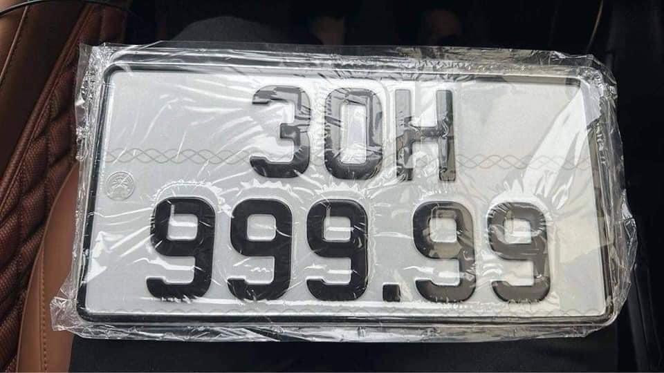 Cận cảnh biển số xe chiếc Kia Morning.