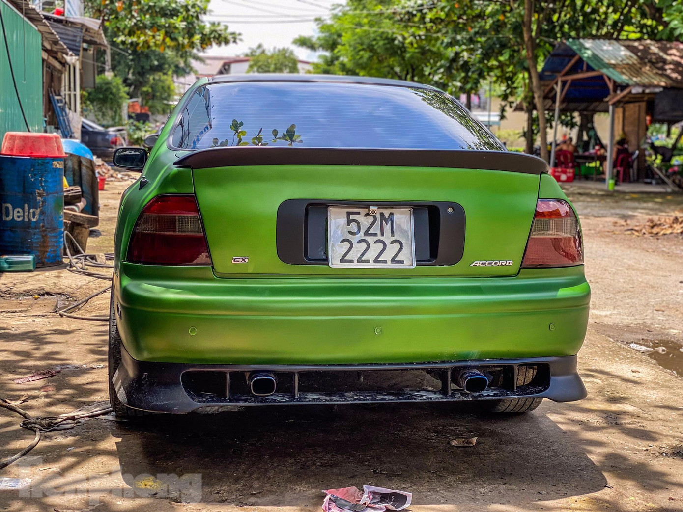 Cận cảnh biển số xe.