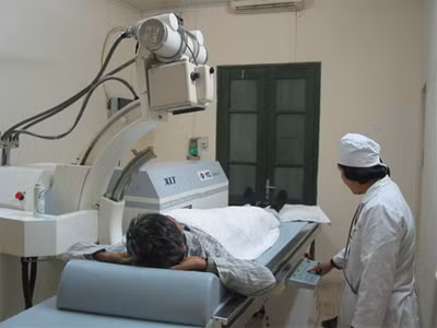 Nên điều trị sớm sỏi mật để không gây biến chứng