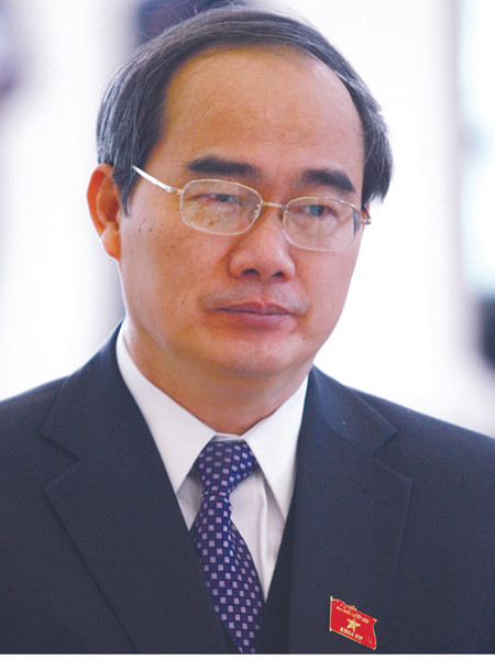 Phó Thủ tướng Nguyễn Thiện Nhân (58 tuổi), quê Trà Vinh, GS,TS, Ủy viên Trung ương Đảng. Phó Thủ tướng Nguyễn Thiện Nhân (58 tuổi), quê Trà Vinh, GS,TS, Ủy viên Trung ương Đảng