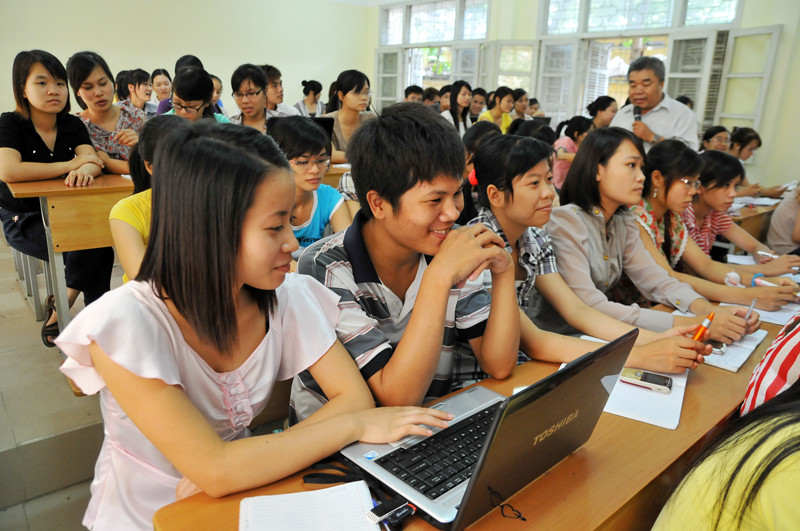 “Chúng ta đang thiếu trường có chất lượng”. Ảnh: Hồng Vĩnh. “Chúng ta đang thiếu trường có chất lượng”. Ảnh: Hồng Vĩnh