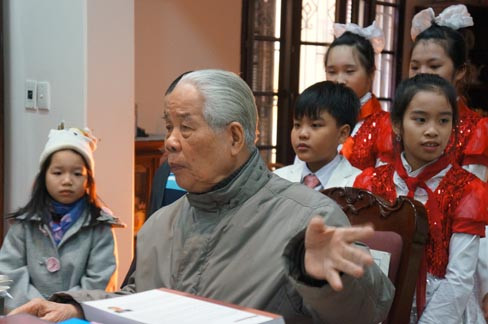 Nguyên Tổng Bí thư luôn tràn đầy nhiệt huyết và sự minh mẫn khi nói về các vấn đề nóng bỏng của đất nước. Ảnh: T.Đ