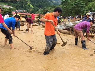 2 người chết, 13 người mất tích do lũ ống ở Yên Bái ảnh 8