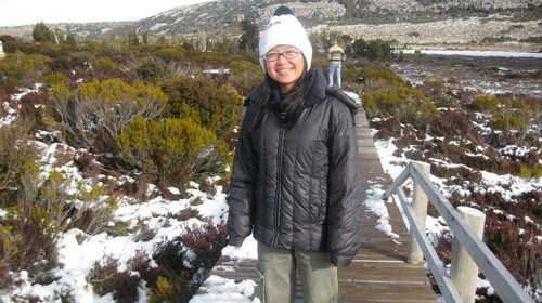 Nguyễn Thu Uyên ở ngoại ô London. Ảnh do nhân vật cung cấp