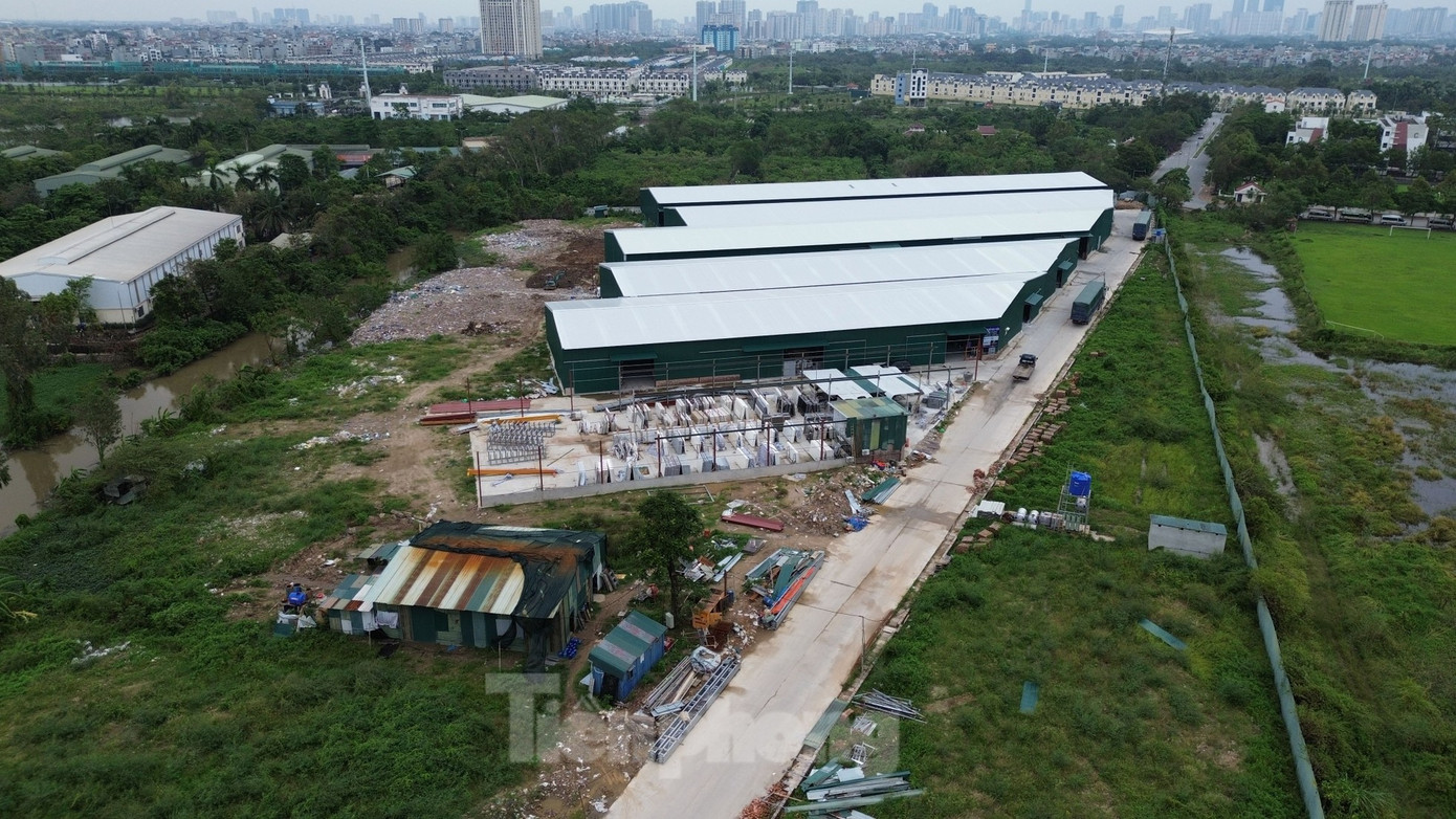 Theo quy định mới, với các hành vi lấn đất và chiếm đất bị xử phạt vi phạm hành chính lên đến 1 tỷ đồng. Theo quy định mới, với các hành vi lấn đất và chiếm đất bị xử phạt vi phạm hành chính lên đến 1 tỷ đồng.