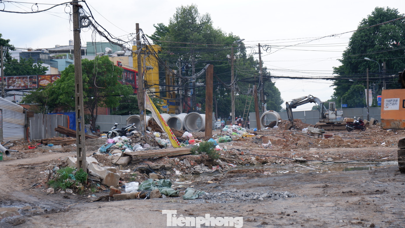 Ban Giao thông TPHCM cho biết dự án mở rộng đường Tên Lửa đã đạt khoảng 50% khối lượng, dự kiến về đích sớm hơn 3 tháng so với kế hoạch đã đề ra.