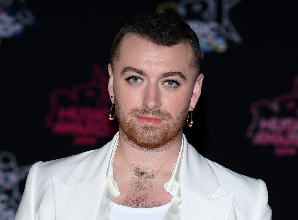 Sam Smith từng xác nhận mình là người phi nhị nguyên giới. Sam Smith từng xác nhận mình là người phi nhị nguyên giới.