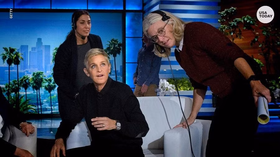 Scandal tố cáo Ellen tạo ra môi trường làm việc độc hại khiến rating của show sụt giảm sâu.